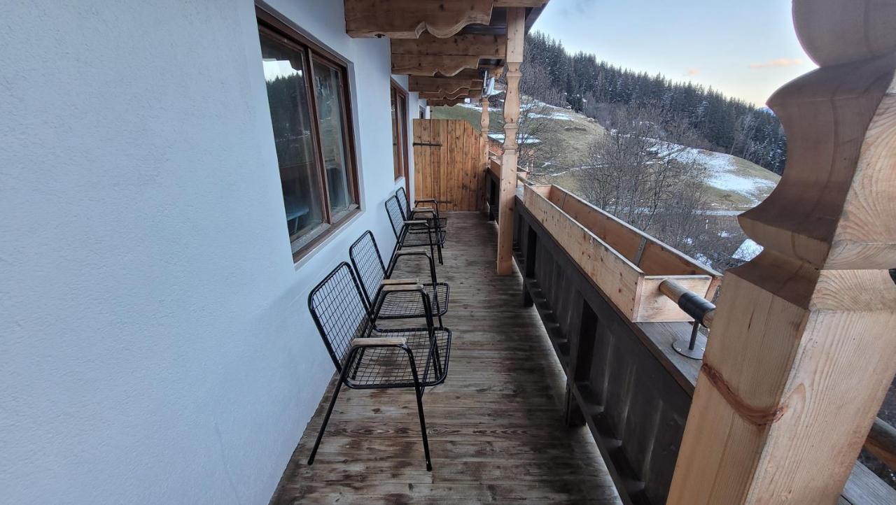 Haus Gruebl Aparthotel Wald im Pinzgau Exterior photo